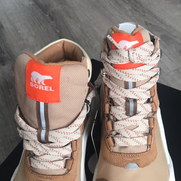 NWB Sorel Women's Kinetic RNEGD Conquest Waterproof Boot - Tawny Buff/Canoe - Picture 8 of 10